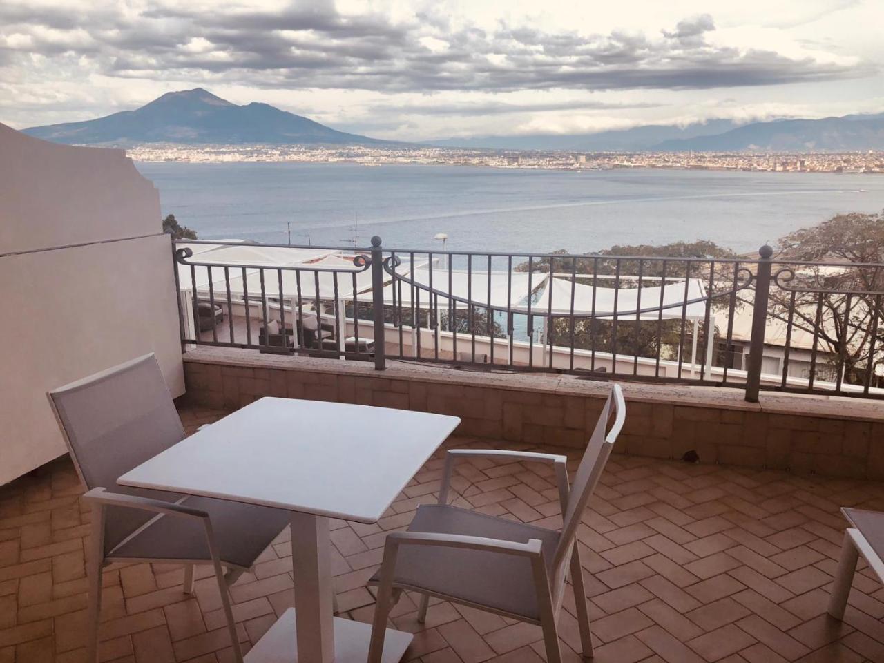 Hotel Elisabetta Castellammare di Stabia Exterior photo